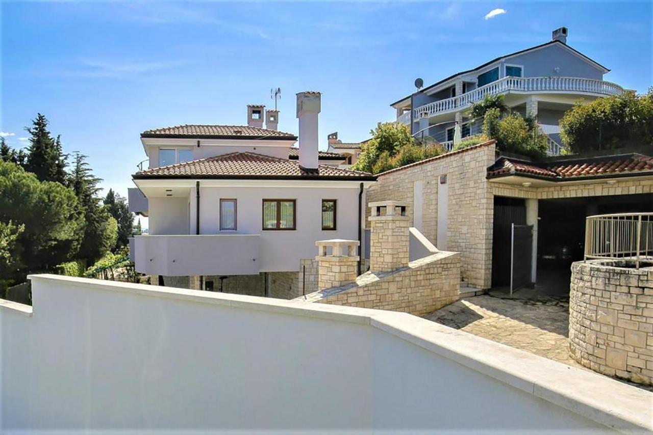 Apartments Villa Sofia Цървени Връх Екстериор снимка