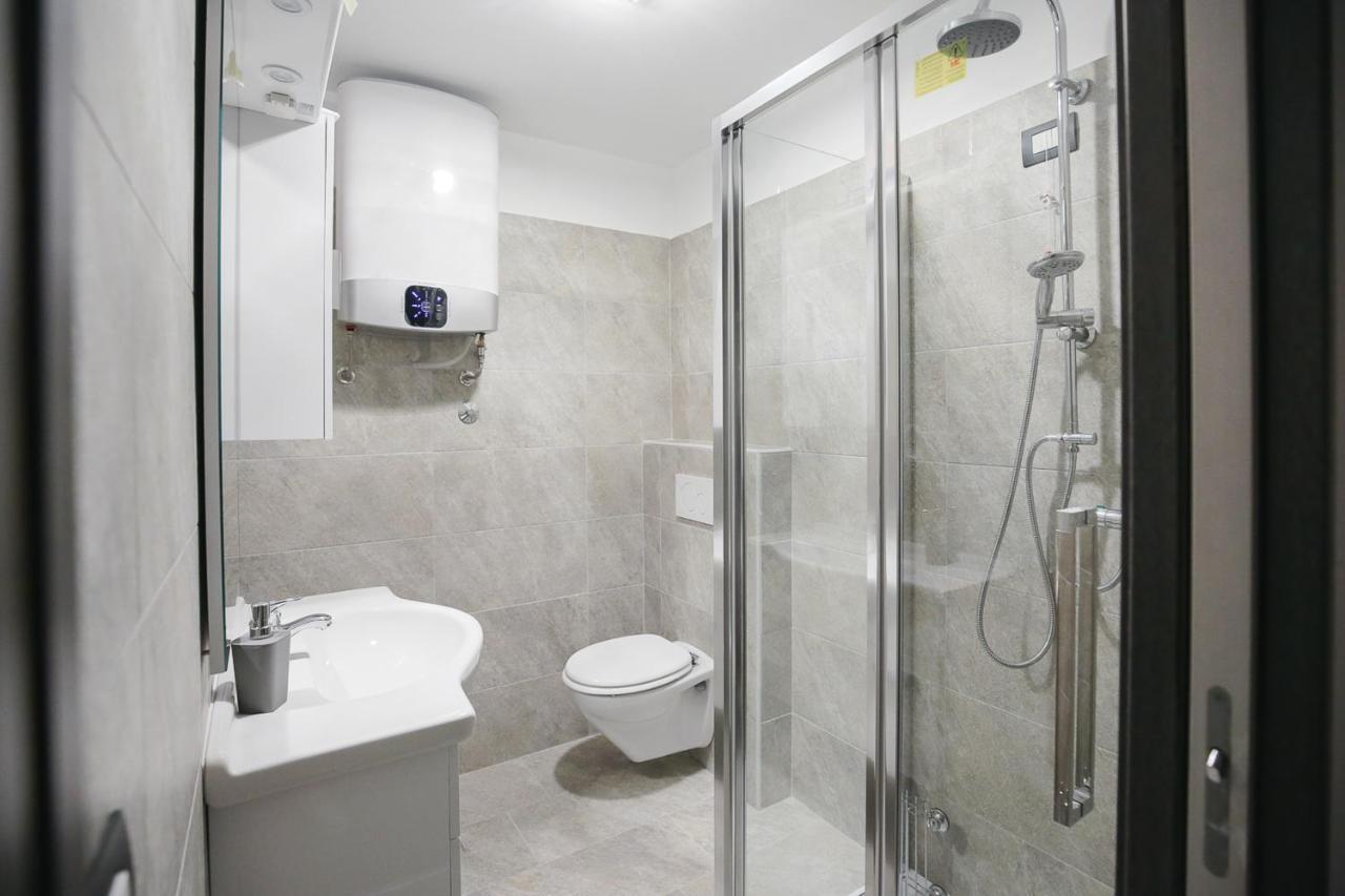 Apartments Villa Sofia Цървени Връх Екстериор снимка